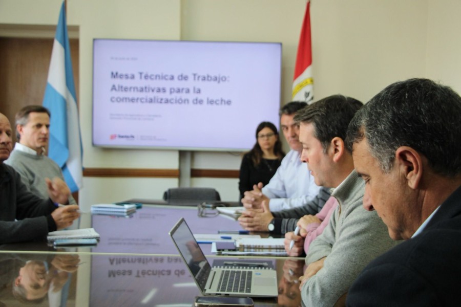 Encuentro t&eacute;cnico de la Mesa Provincial Lechera.