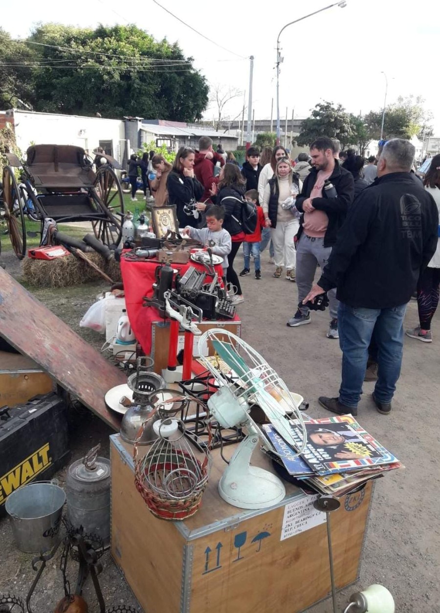 Llega el Mercado de Pulgas.