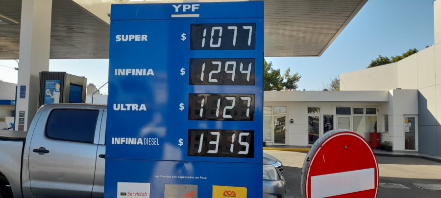 NUEVO AUMENTO, Y VAN....Los combustibles volvieron a subir por 8va ocasión en lo que va de la gestión de Javier Milei.