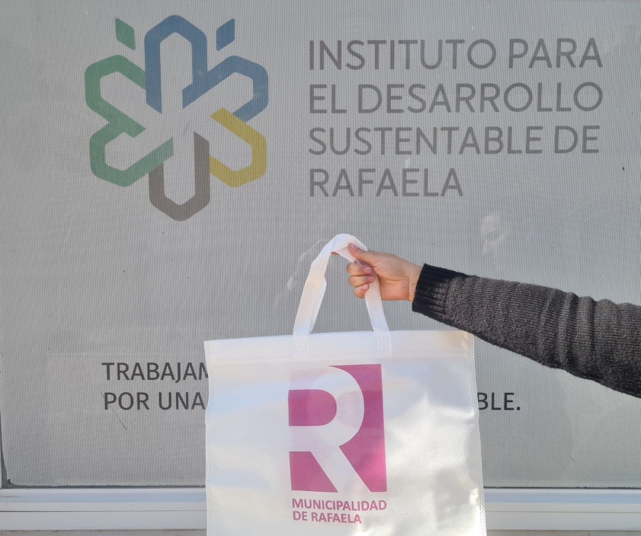 Comenzar a utilizar bolsas reutilizables.