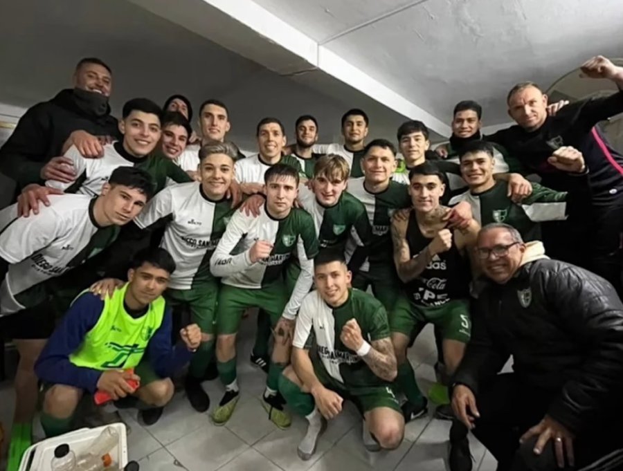 VESTUARIO FELÍZ PARA BROWN QUE GANÓ EN SUNCHALES ANTE LIBERTAD