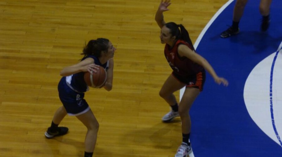 EN EL COLISEO./ Ben Hur no pudo con Independiente de Ataliva.