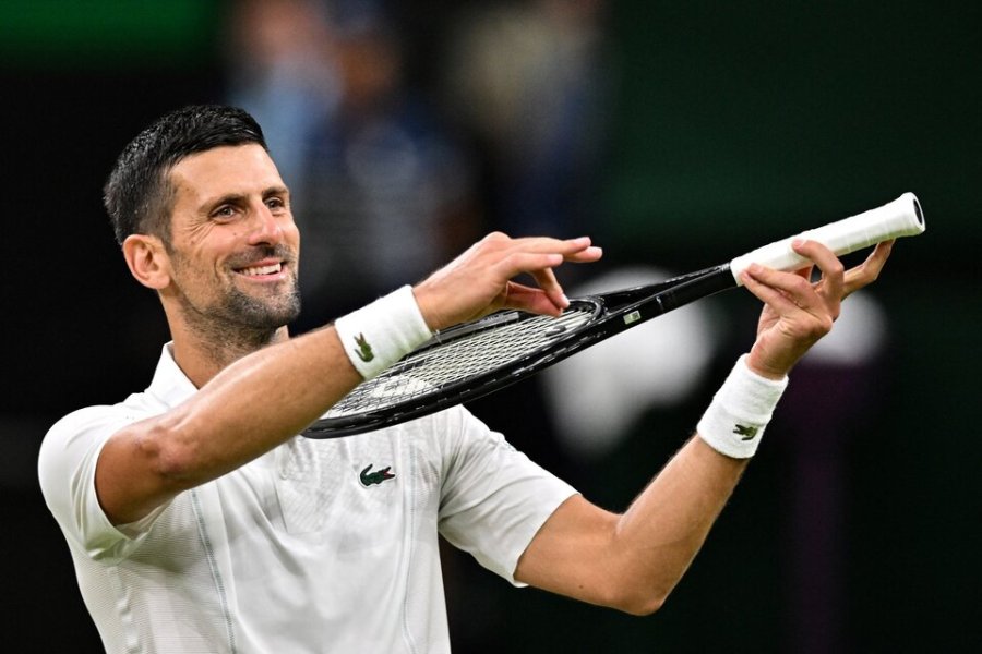 Nole quedó hecho un violín y su operación de rodilla es historia.