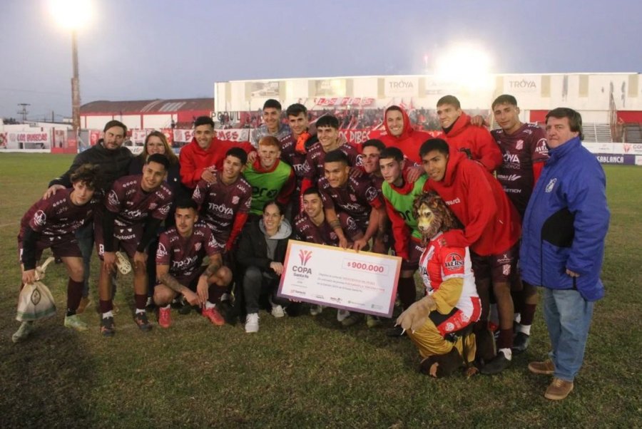 EL LEÓN AVANZÓ A OCTAVOS DE LA COPA SANTA FE