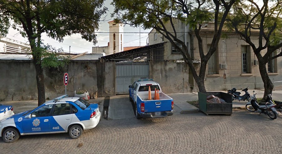 La agresora de 16 años permanece detenida en la Alcaidía de la UR V por la figura de "homicidio en grado de tentativa" .