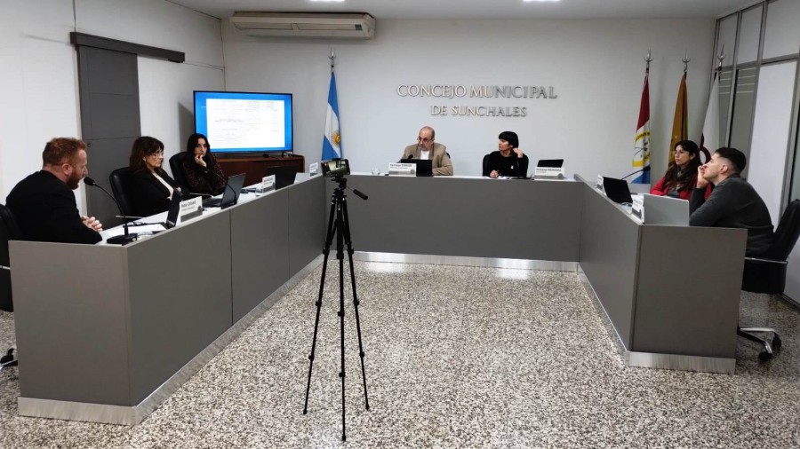 El Concejo sunchalense durante las deliberaciones.