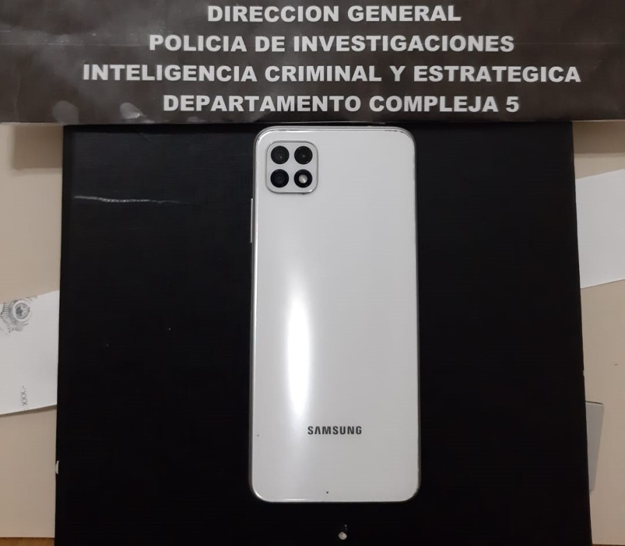 SAMSUNG COLOR BLANCO. Fue robado en diciembre y hallado en los últimos días en una vivienda de barrio 9 de Julio.