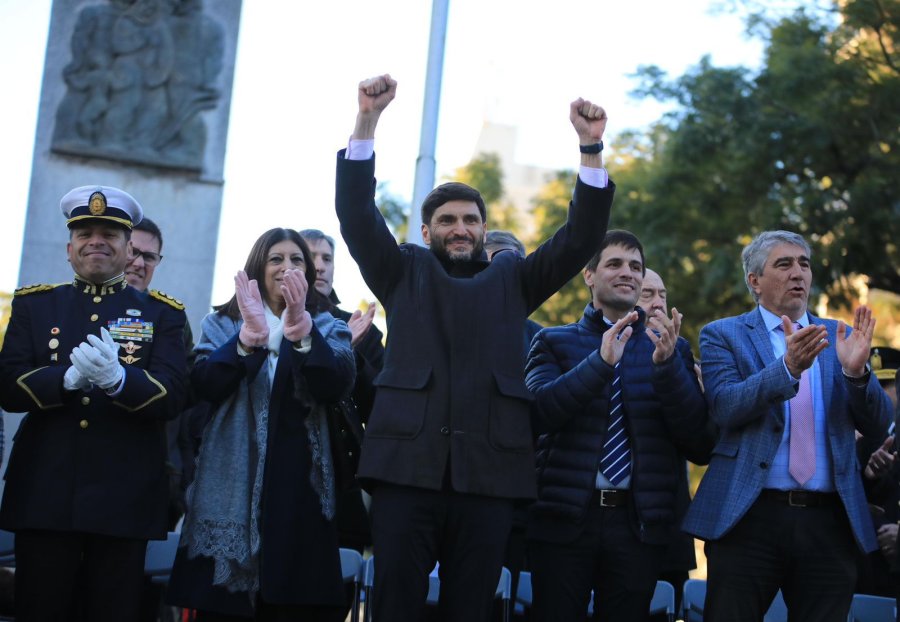 AUTORIDADES. La diputada Clara García, el gobernador Maximiliano Pullaro, el intendente Leonardo Viotti y el ministro Fabián Bastia, entre otros.