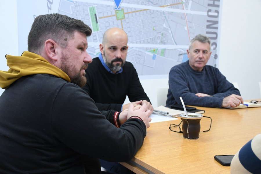 Pablo Pinotti, Paulo Ricci y Daniel Bernini durante la reuni&oacute;n.