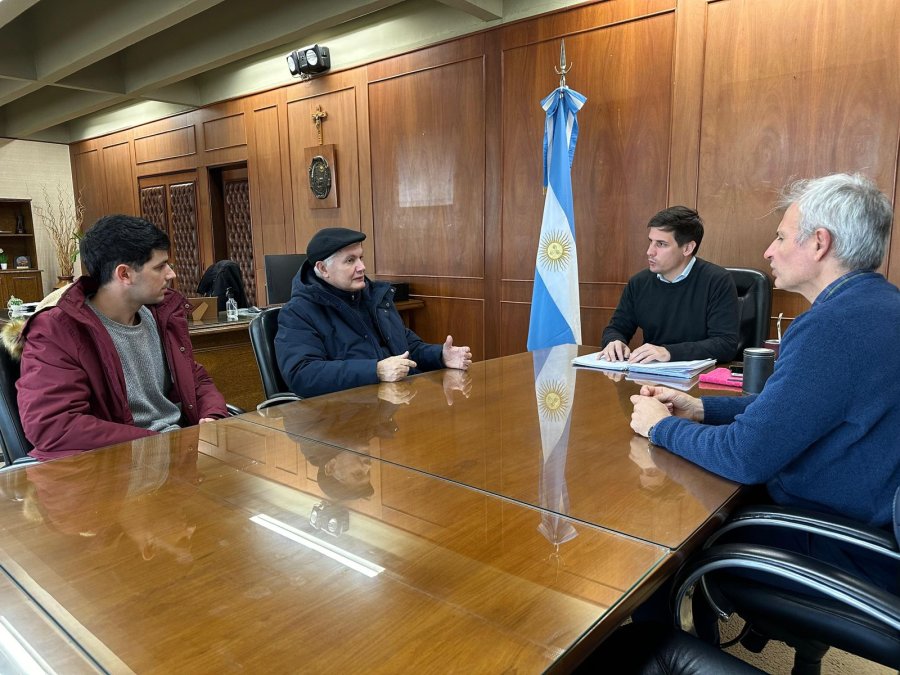 ENCUENTRO. Viotti recibi&oacute; a Ricardo Bertolino, el Director Ejecutivo de la Red Argentina de Municipios frente al Cambio Clim&aacute;tico.