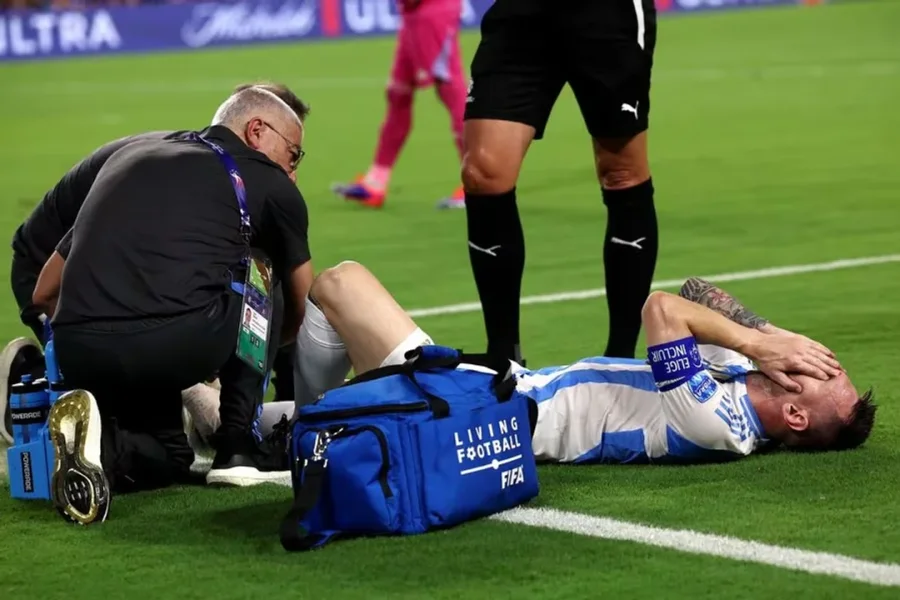 El astro argentino arrastraba una molestia desde los 35 minutos del primer tiempo.
