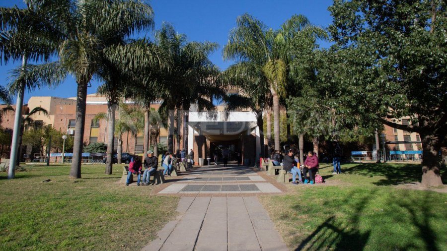 HOSPITAL “ORLANDO ALLASSIA” DE SANTA FE. La pequeña llegó al efector público con el 80% de su cuerpo herido por quemaduras.