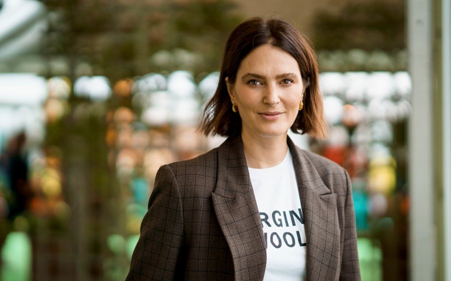 Elizabeth Day, autora del libro "Friendaholic: confesiones de una adicta a la amistad"
