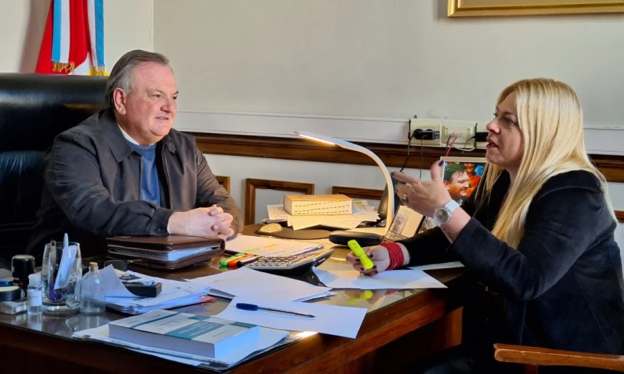 El encuentro entre Felipe Michlig y Alejandra Dupouy.