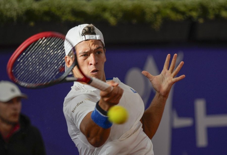 BÁEZ SIGUE FIRME EN HAMBURGO