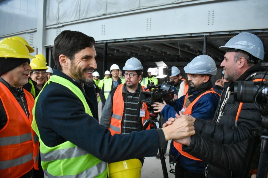 VISITA. El mandatario provincial recorri&oacute; las obras que se est&aacute;n realizando en el Aeropuerto Internacional Rosario &ldquo;Islas Malvinas&rdquo;.