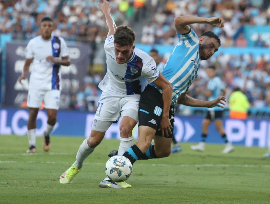 EN AVELLANEDA, RACING SE MIDE CON GODOY CRUZ
