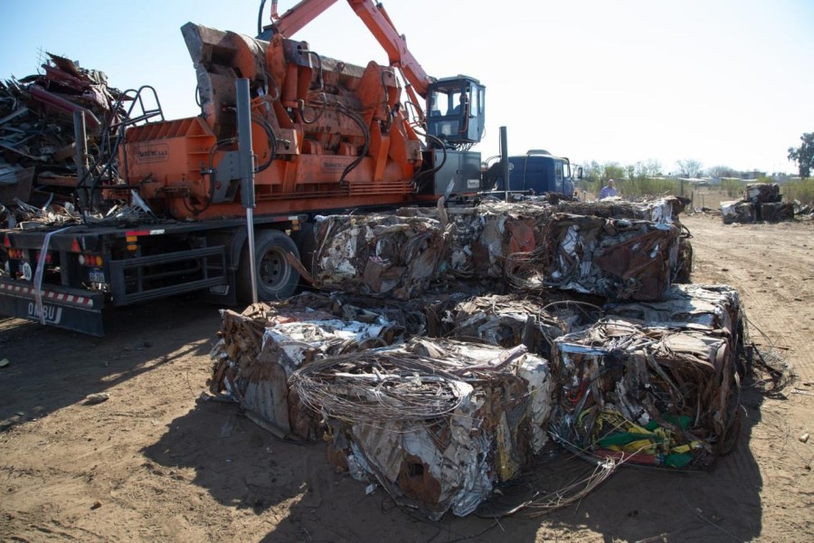 En lo que va de esta gestión se compactaron 1.700 vehículos (autos y motos) y 400 toneladas de materiales.