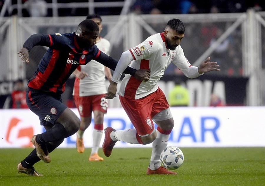 EL CUERVO Y EL GLOBO IGUALARON EN EL CLÁSICO