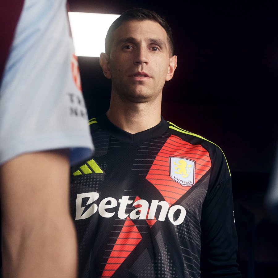 DIVERTIDO./ El arquero argentino protagonizó un video con mucha repercusión.