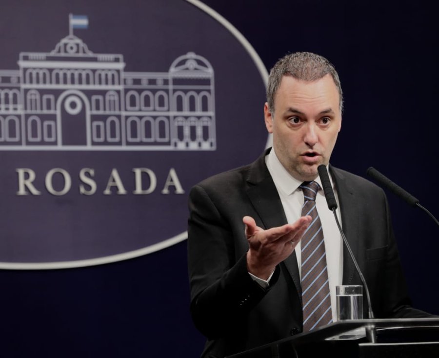 Seg&uacute;n Adorni, el pa&iacute;s dej&oacute; atr&aacute;s &ldquo;el nefasto modelo de autoabastecimiento&rdquo; del gobierno anterior.