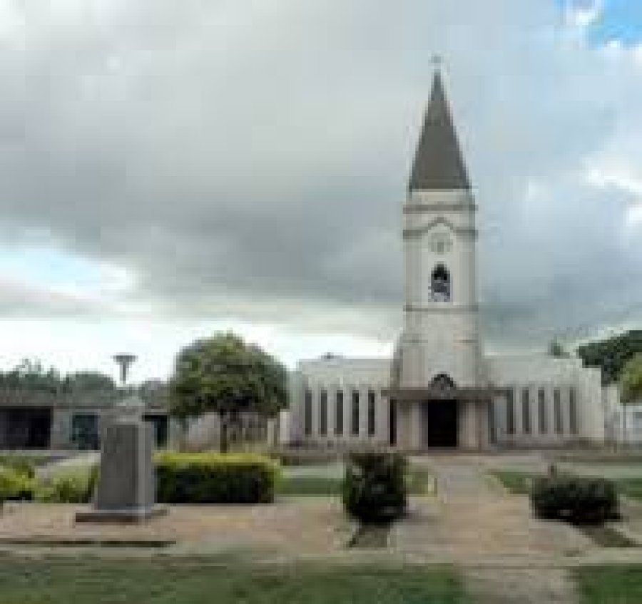 El templo parroquial.