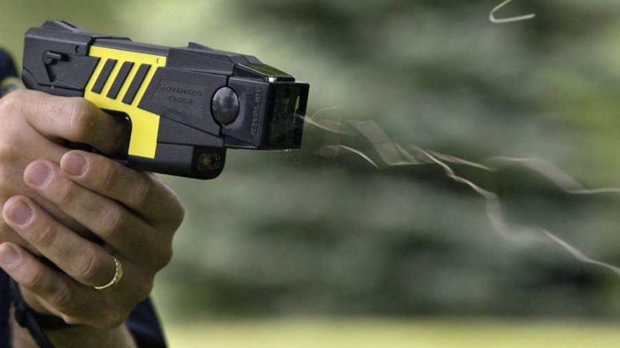 AVANCES. El gobierno de Santa Fe busca adquirir pistolas Taser para la Polic&iacute;a.