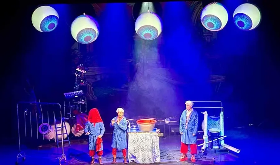 escena del nuevo espect&aacute;culo de La Pipetu&aacute;.