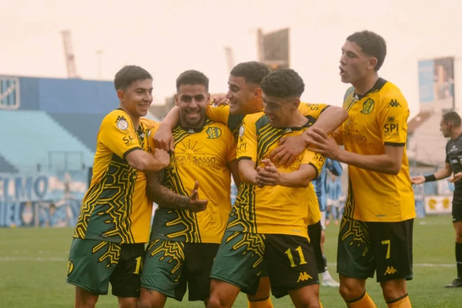 TIBURON RECARGADO./ Se escapó cuatro puntos en la Zona B.