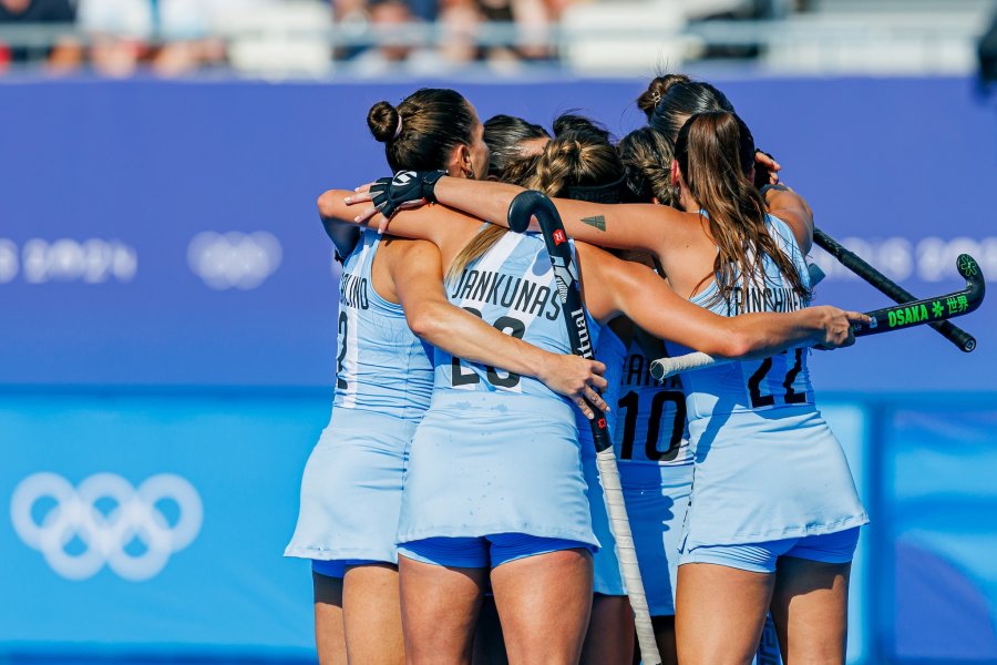 CLASIFICADAS./ Las argentinas empataron 3 a 3.