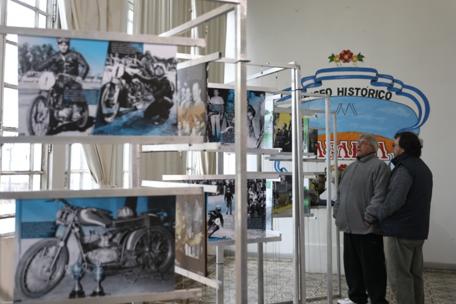 MUESTRA. Del destacado piloto de motociclismo Ren&eacute; Heidegger.