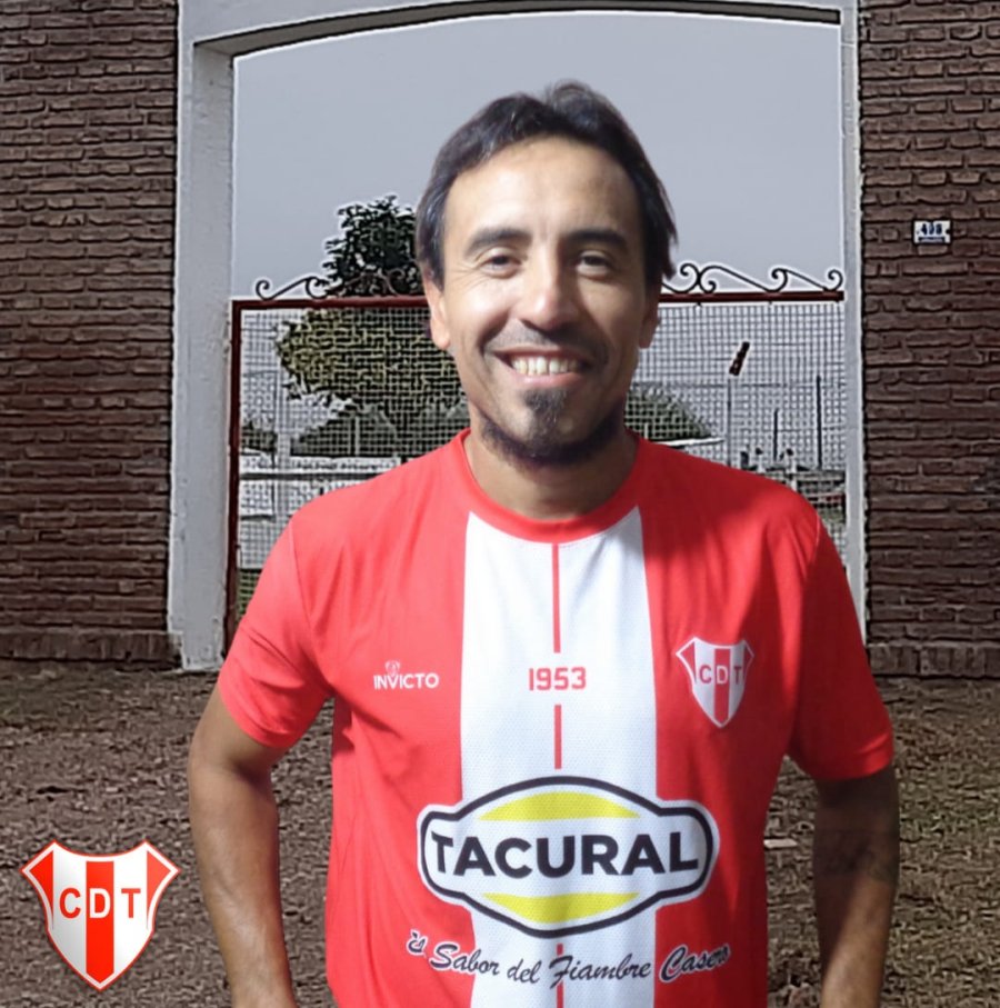 PIEZA CLAVE. Carlos Fragatta, uno de los goles para el triunfo tacuralense.