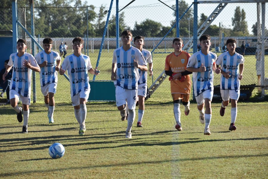 SEGUIR SUMANDO./ Los chicos celestes lideran la tabla general.