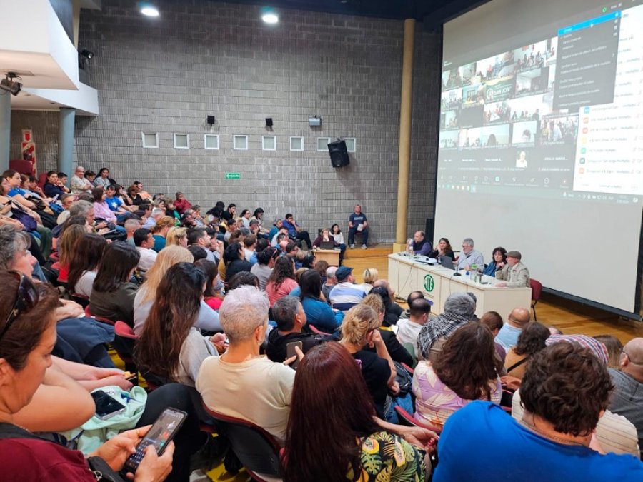 EN DISCONFORMIDAD. En ATE se impuso la segunda moci&oacute;n luego de una pareja votaci&oacute;n.