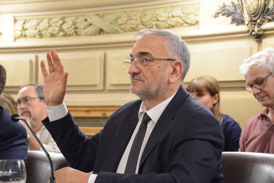 Alcides Calvo en la Legislatura.