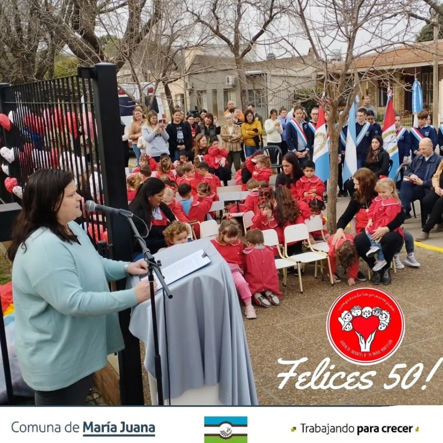 Vista general del acto, Sandra Gaido, durante su mensaje.
