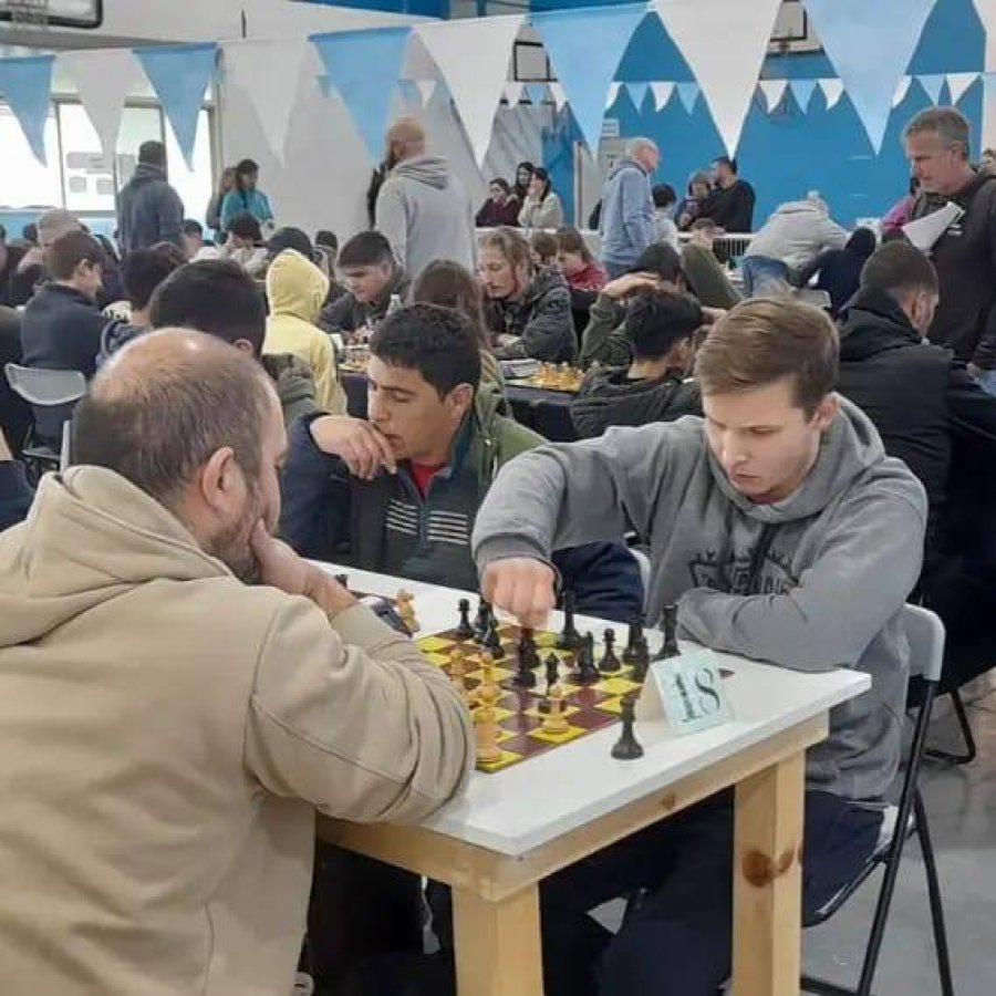 Vista general del sal&oacute;n de la entidad celeste.