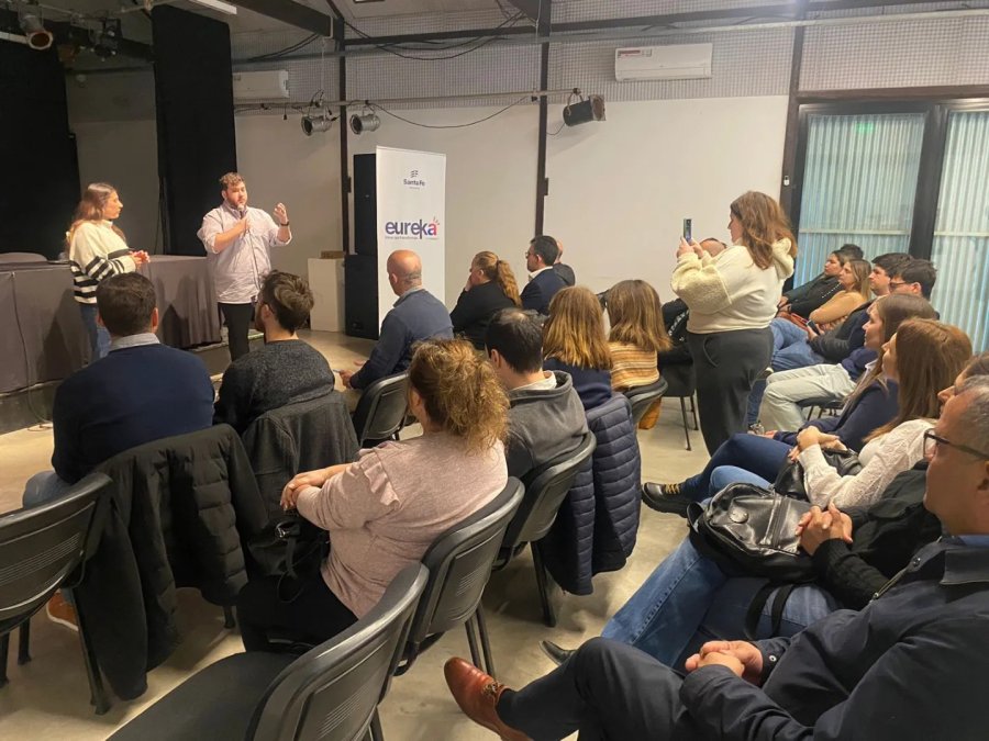 Vista parcial del acto de lanzamiento.