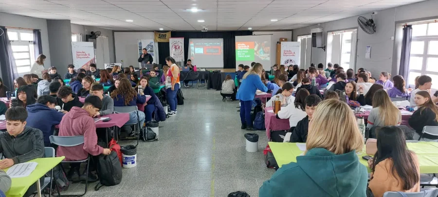 Competencia, vista general del sal&oacute;n.