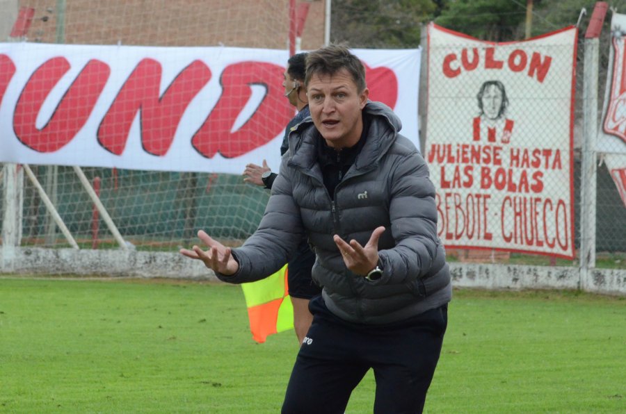 LAMENTO./ El DT hizo referencia a que el arquero formoseño fue figura.