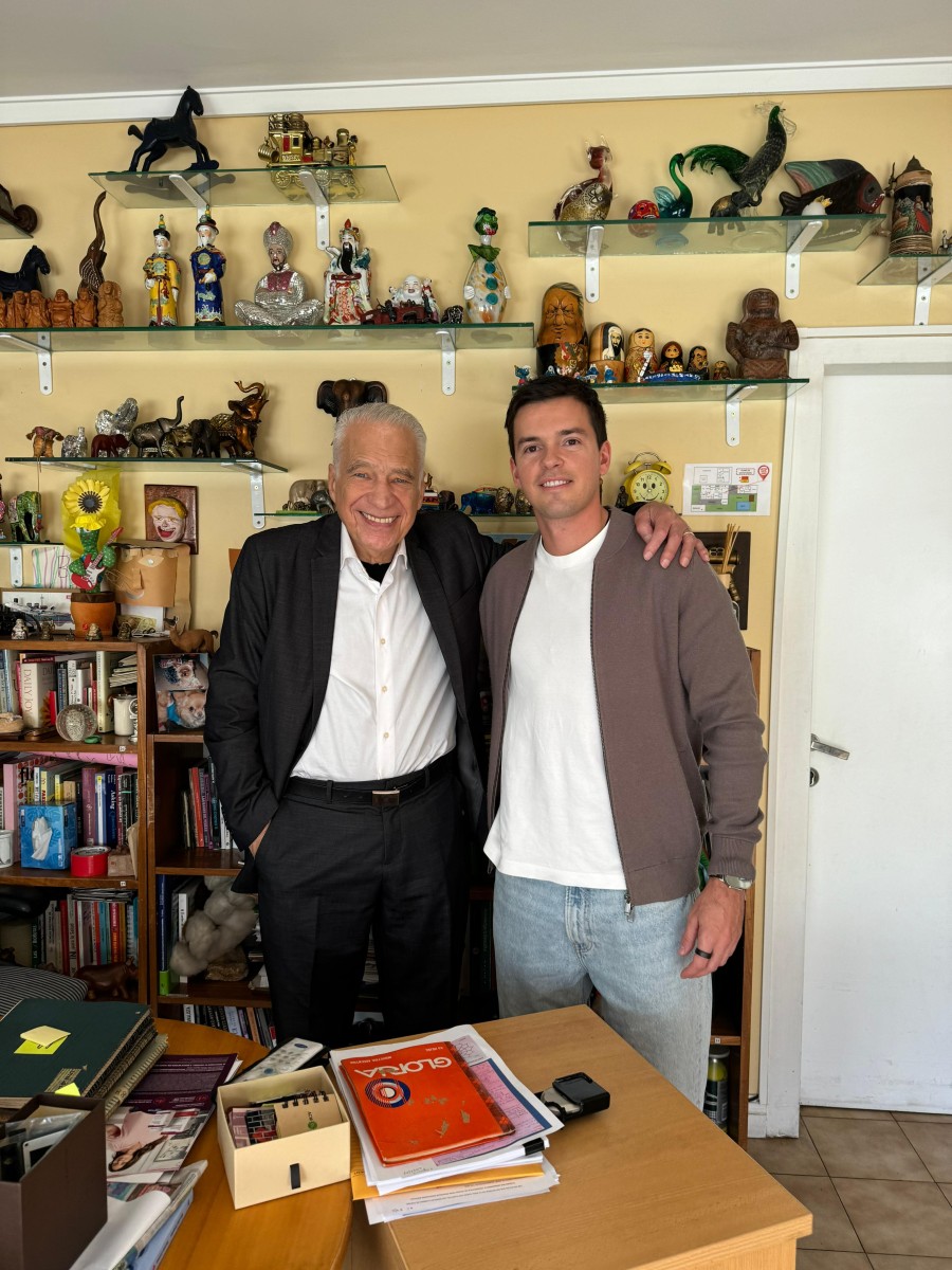 Se. Alberto cormillot junto a Juan Cruz Forgioni.