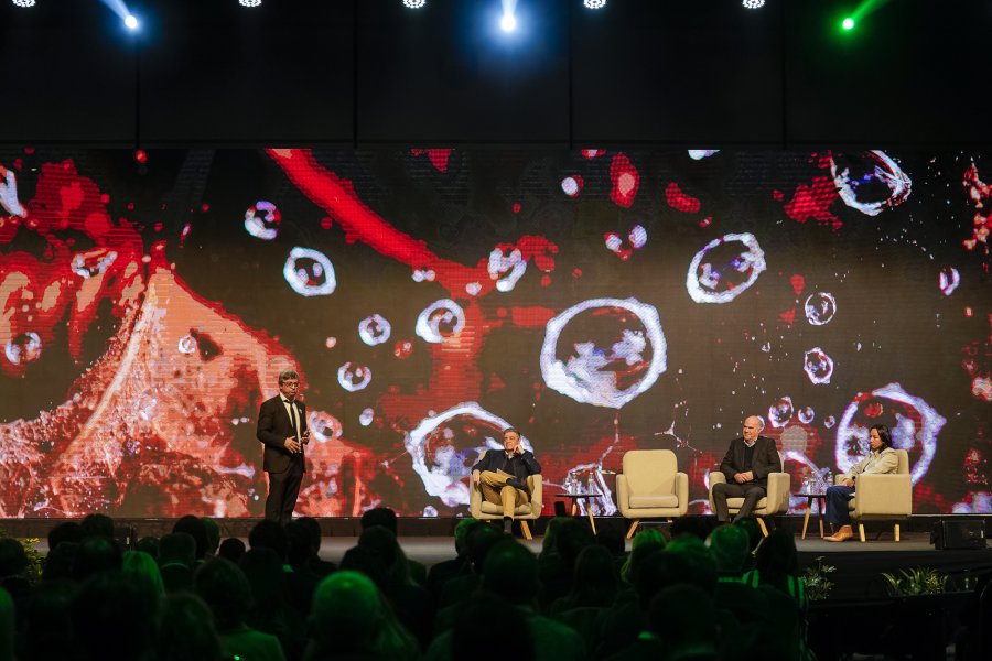 INAUGURACIÓN. El presidente de AAPRESID encabezó la ceremonia y dejó reflexiones profundas sobre el rol del sector.