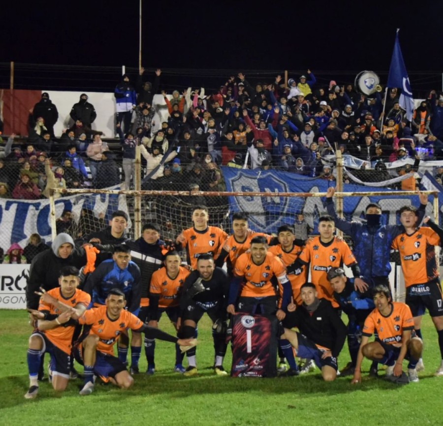 EL NEGRO LE GANÓ AL LEÓN Y SUEÑA CON QUEDARSE CON LA ZONA B, DEPENDE DE SÍ MISMO