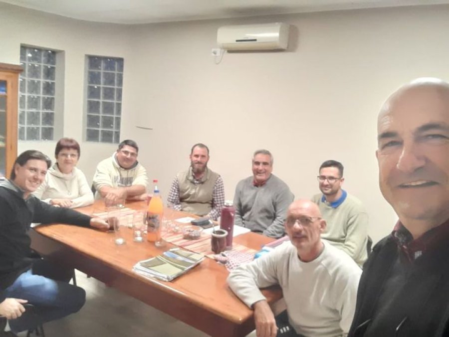 Vista de la reunio&acute;n concretada en junio.