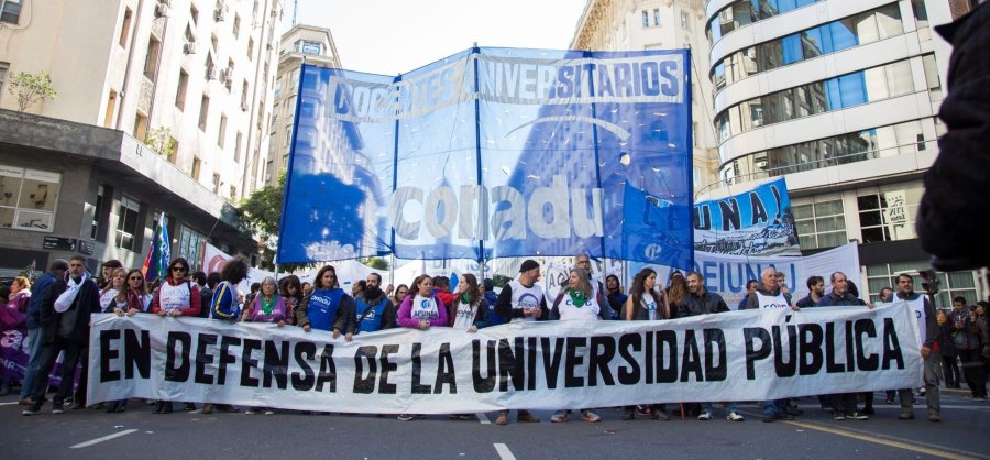 PLAN DE LUCHA. La reuni&oacute;n docente universitaria fracas&oacute; y anunciaron nuevas medidas de fuerza.