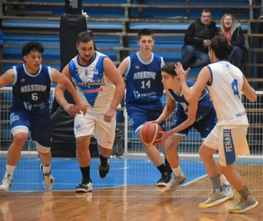 MUY AMPLIO. Fue el triunfo de la Crema ante Peñarol.