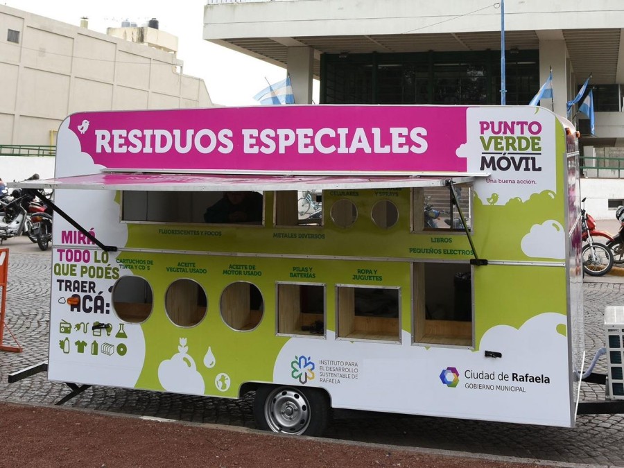 Punto Verde M&oacute;vil en barrio Villa Rosas.