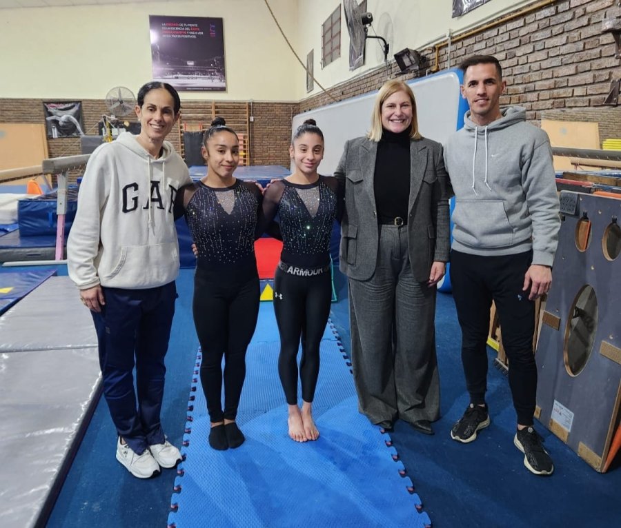 EN CREAR./ S. Rodriguez Mesón, L. González, E. Acosta, G. Scaglia y Víctor Ingaramo.