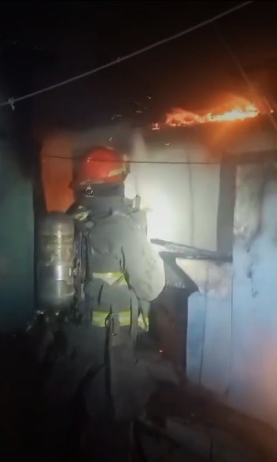 Los Bomberos hallaron el cadáver de un hombre identificado como  Martín Santolino.