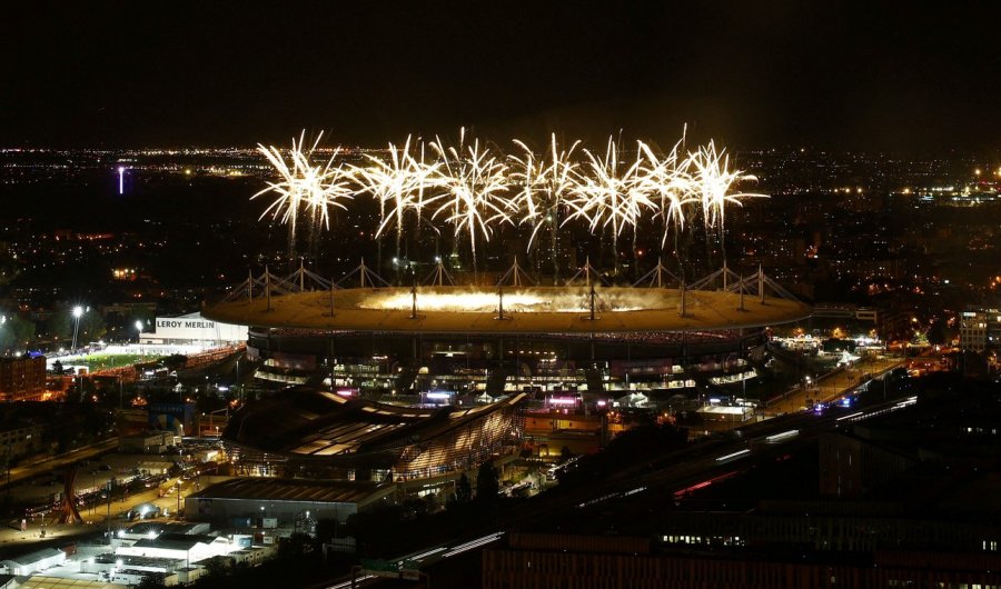 CIUDAD LUZ./ Fue una ceremonia impactante en Par&iacute;s.